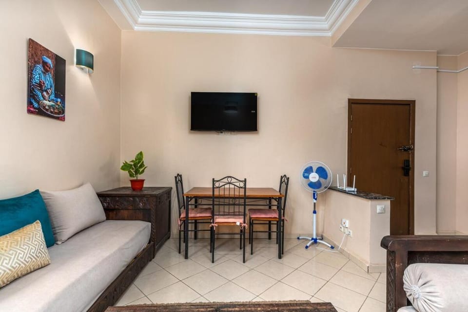 TV and multimedia, Living room, Dining area