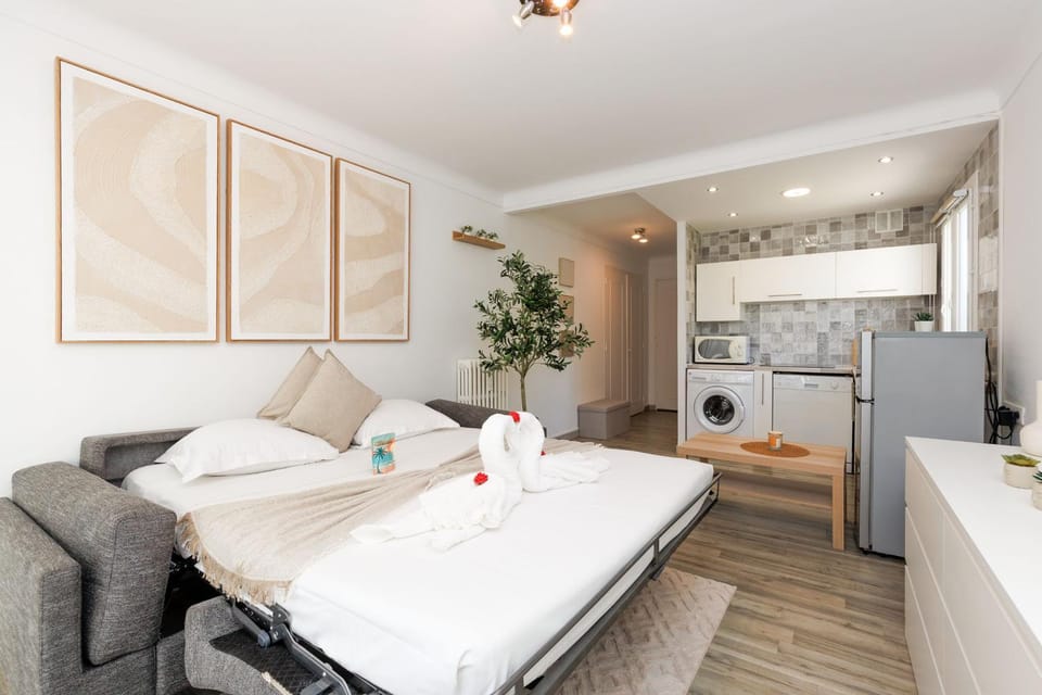 OASIS BY SEA- tout confort au calme à 200 m des plages Apartment in Cannes