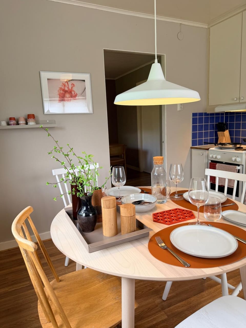 Dining area, kitchen
