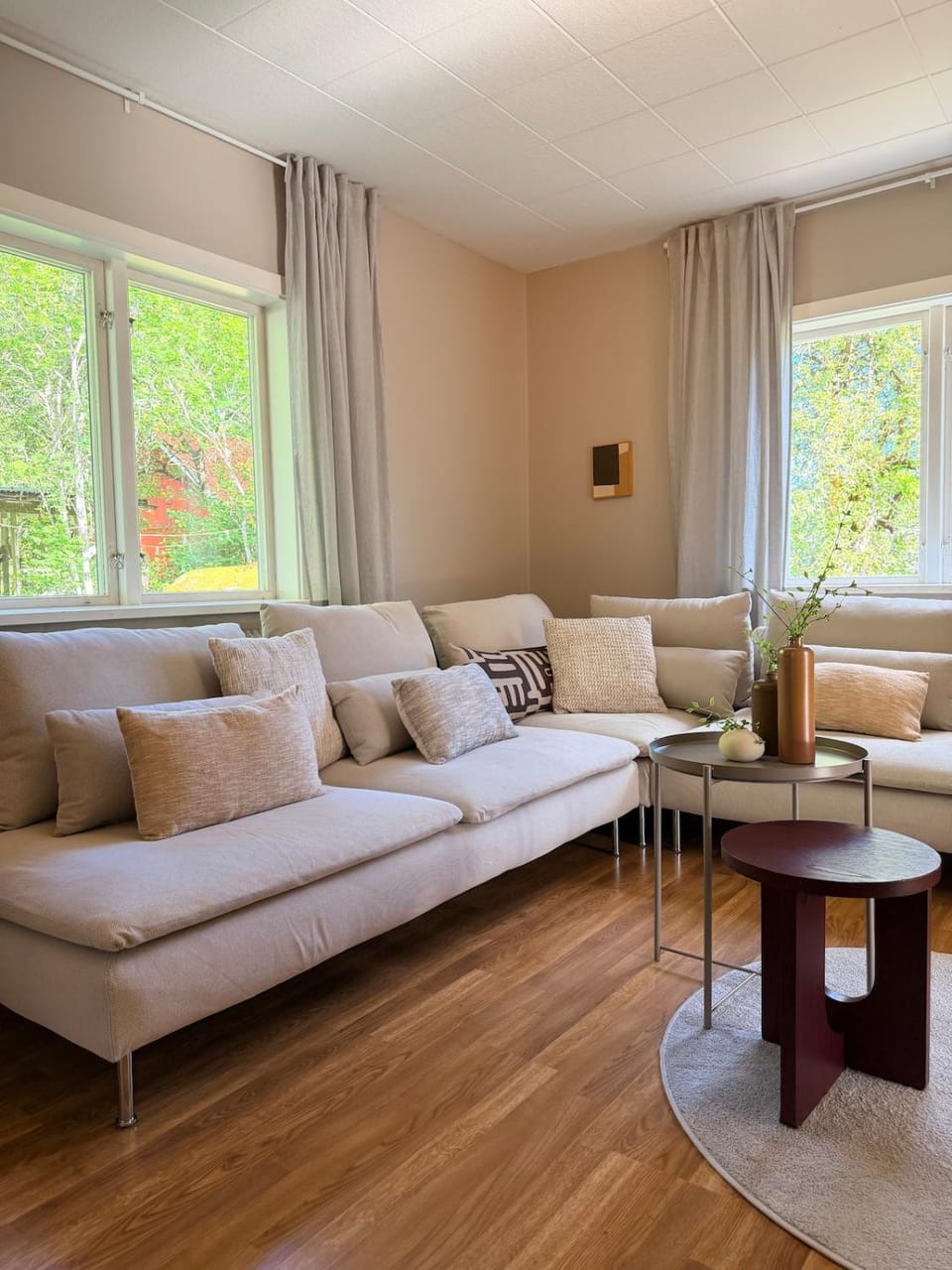 Living room, Seating area