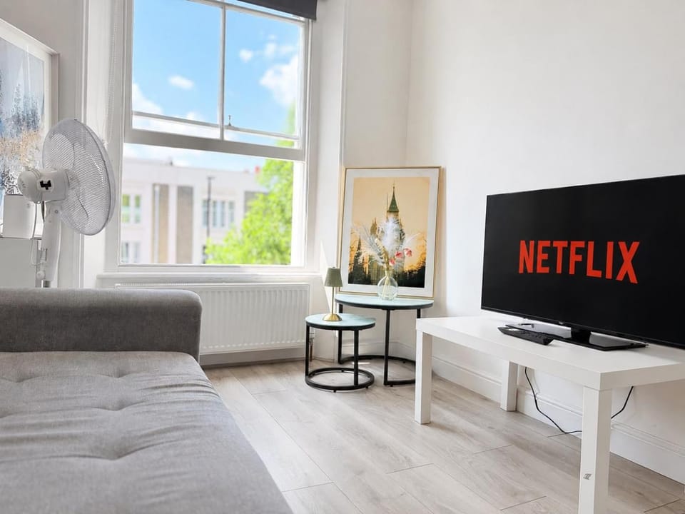 1-Bedroom in Caledonian Rd Apartment in London Borough of Islington