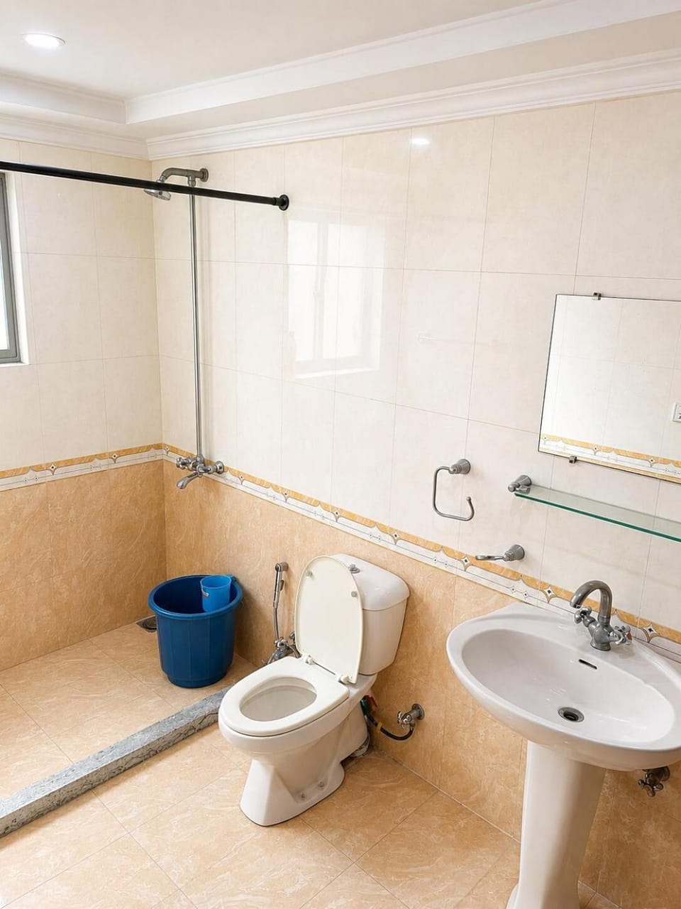 Shower, Toilet, Bathroom