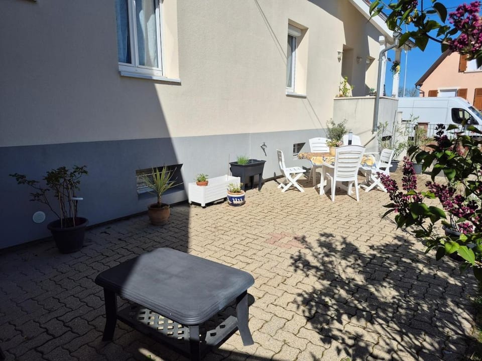 Dining area, Garden view