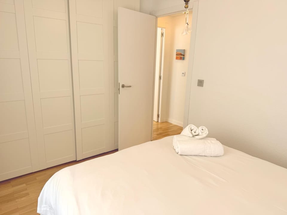 Eduardo Saavedra 27 A Apartment in Soria