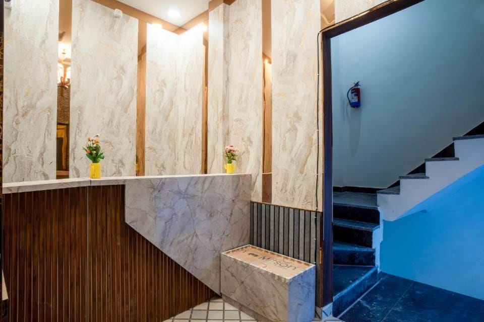 Hotel Delhi 53 Near ISBT Kashmiri Gate 3-star Near Bhajan Pura Metro Station, Delhi Hotel in Delhi