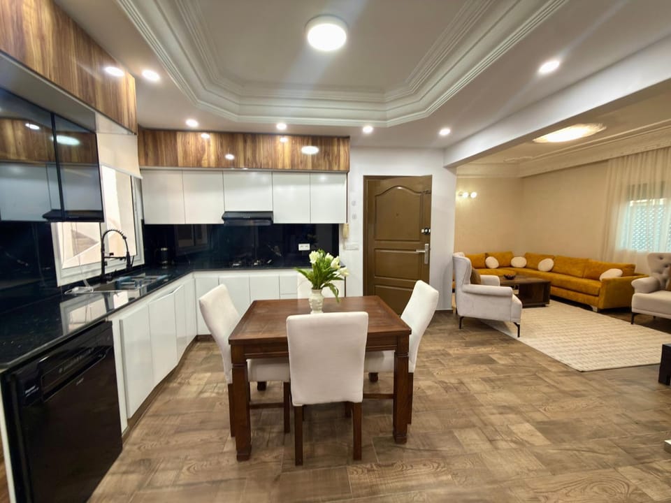 Kitchen or kitchenette, Living room, Dining area, dishwasher, oven, stove