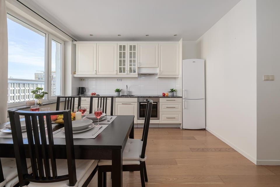 Kitchen or kitchenette, kitchen