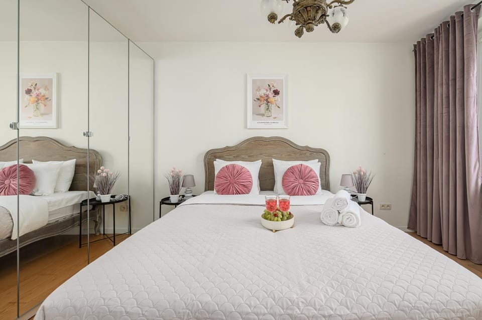 Bed, Bedroom, wardrobe