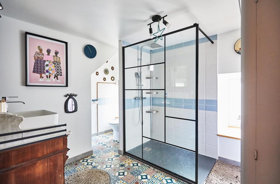 Shower, Toilet, Bathroom