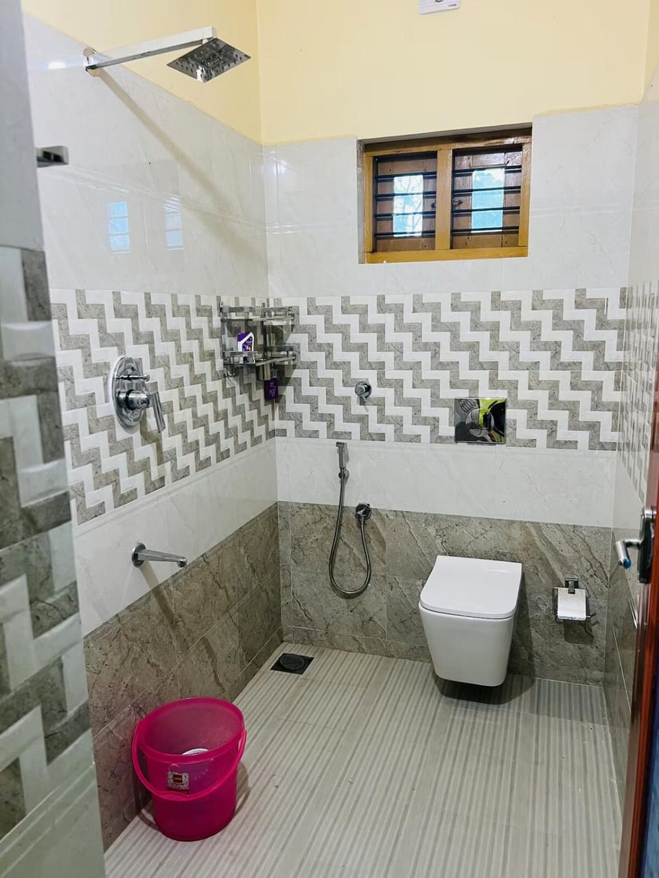 Shower, Toilet, Bathroom