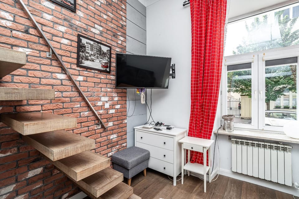 TV and multimedia, Seating area