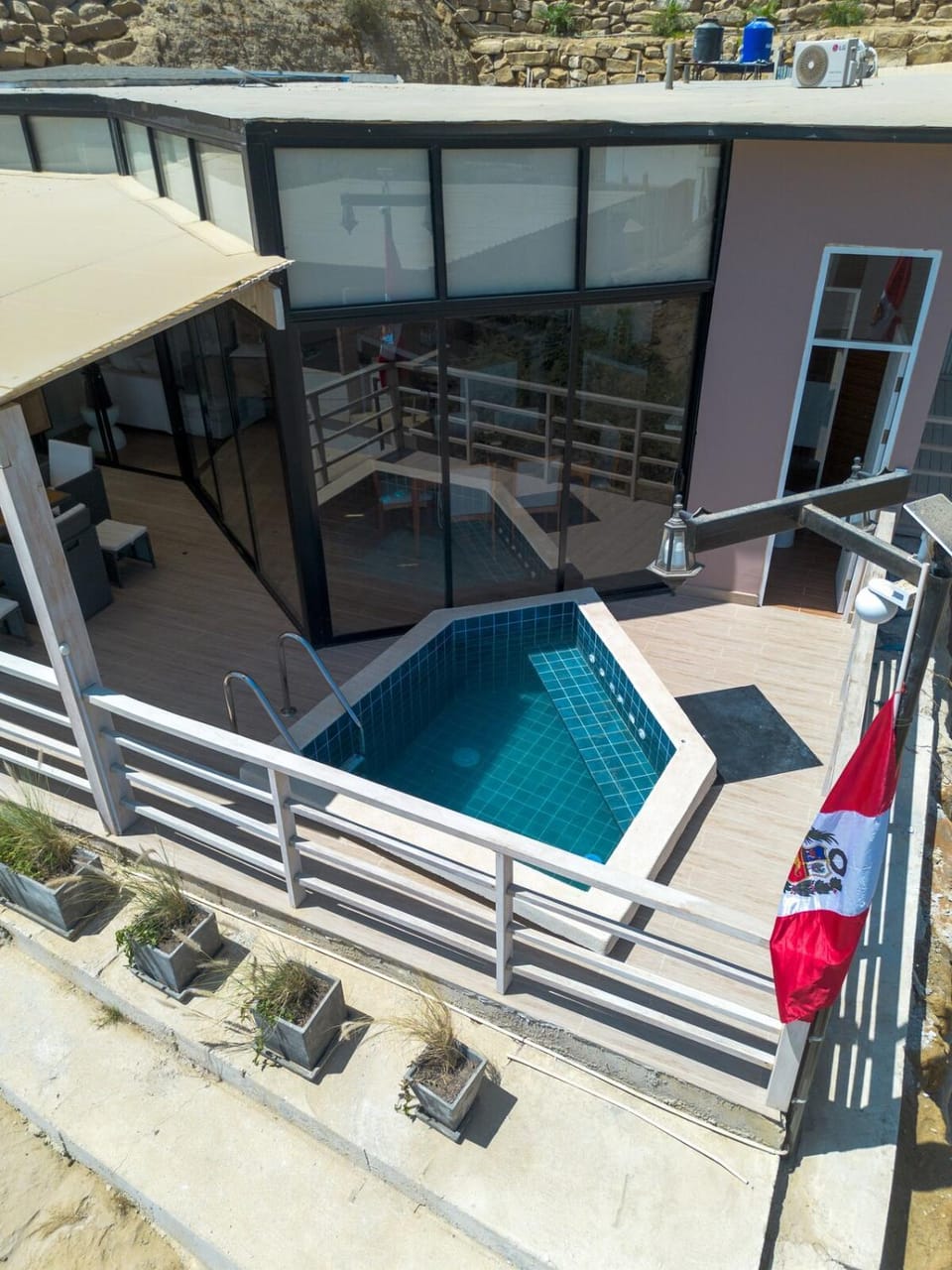 Swimming pool