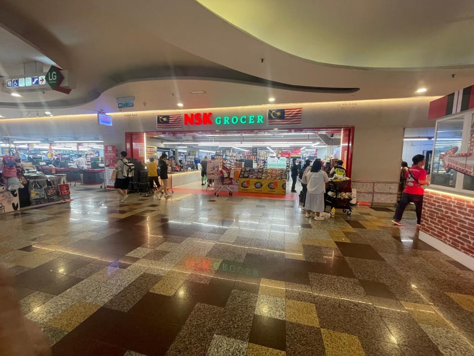 People, On-site shops, Shopping Area
