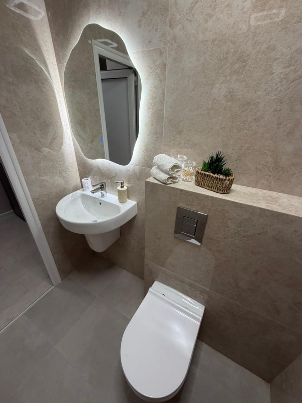 Amaris Saturn Luxury Apartment 3-1 with private parking Apartment in Plovdiv