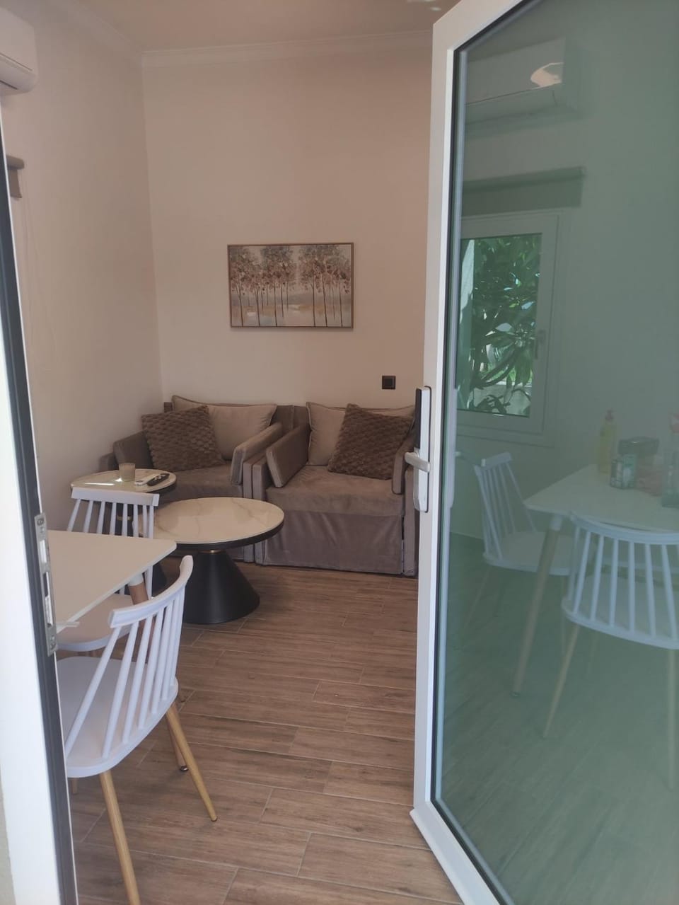 Seating area