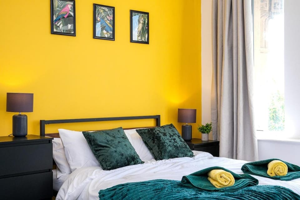 Luxury 2BR with 2 En-suites in Market Place Apartment in Derby
