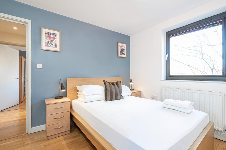 Large 3 Bedroom Apartment Close to Camden Market Apartment in London Borough of Islington
