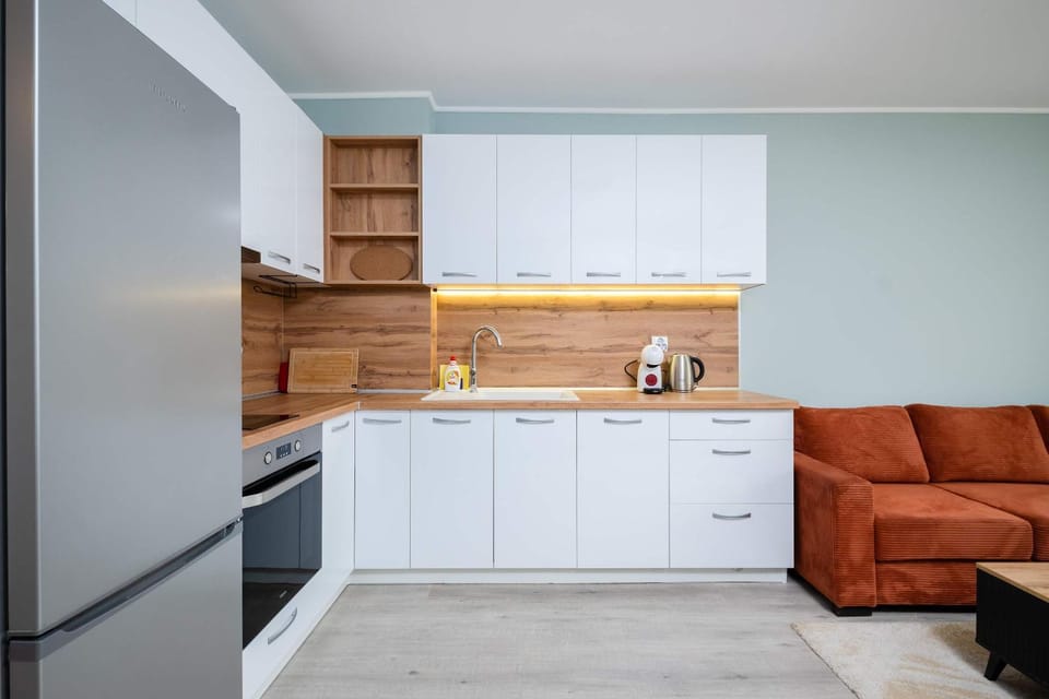 Kitchen or kitchenette, Living room, Seating area, oven, stove
