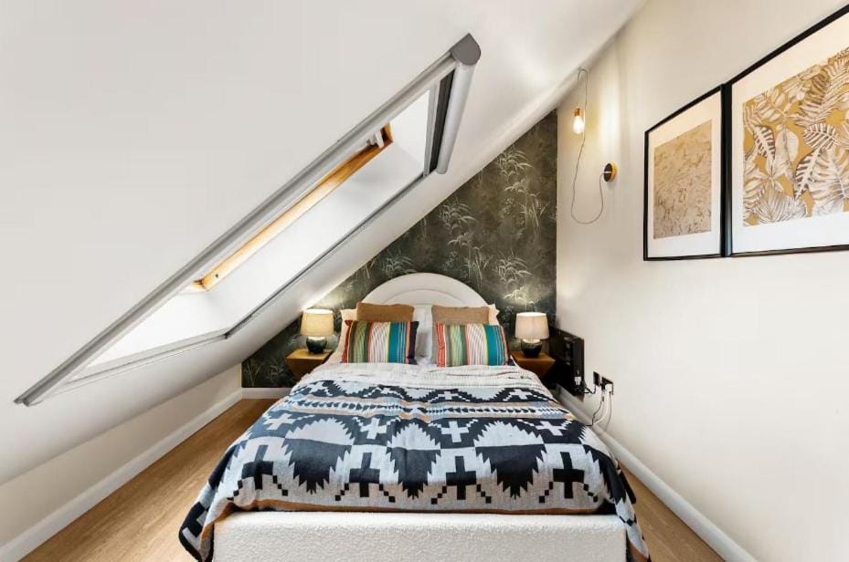 Stylish Cambridge Retreat - Sleeps 6 House in Cambridge