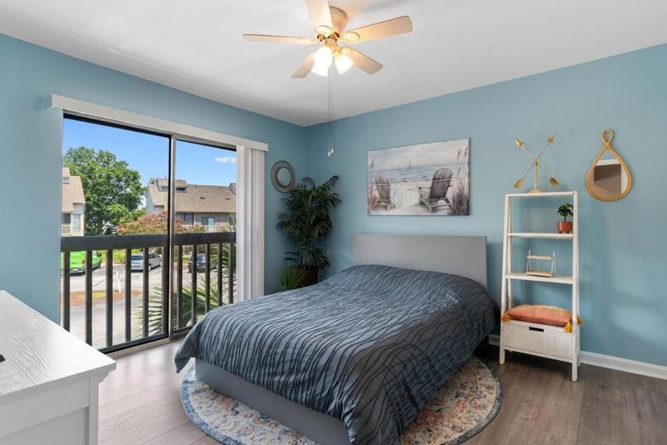 Glenn's Bay Retreat Surfside Beach House in Surfside Beach