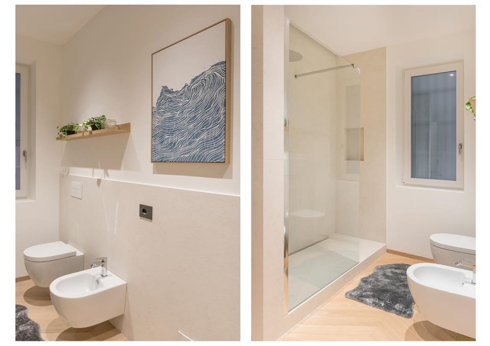 Shower, Toilet, Bathroom, bidet, towels