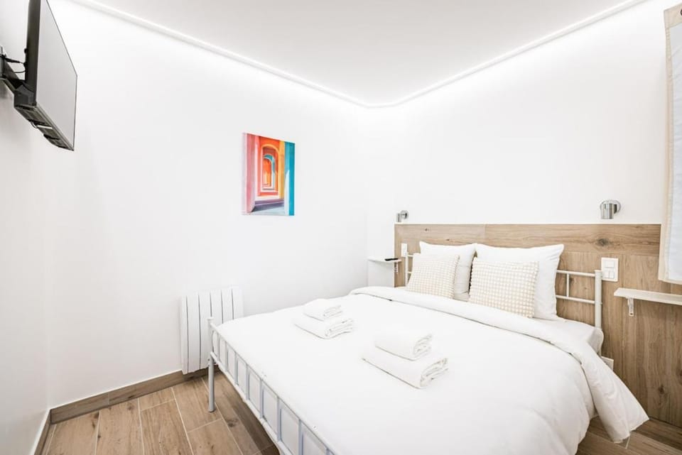 Cœur Batignolles-Europe-2 bedrooms-charming-Paris 8 Apartment in Paris