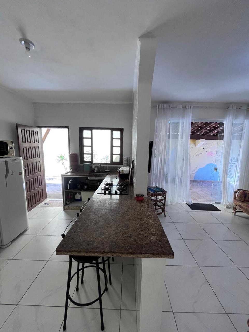 Kitchen or kitchenette, Dining area, minibar, oven, pet friendly