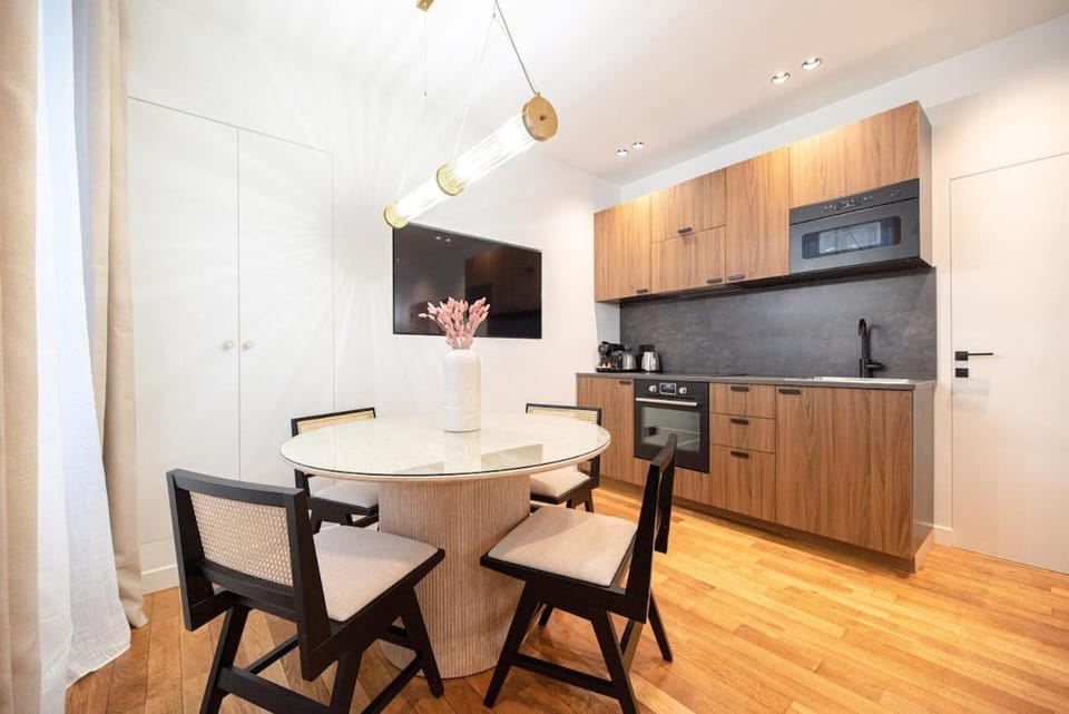 Kitchen or kitchenette, stove
