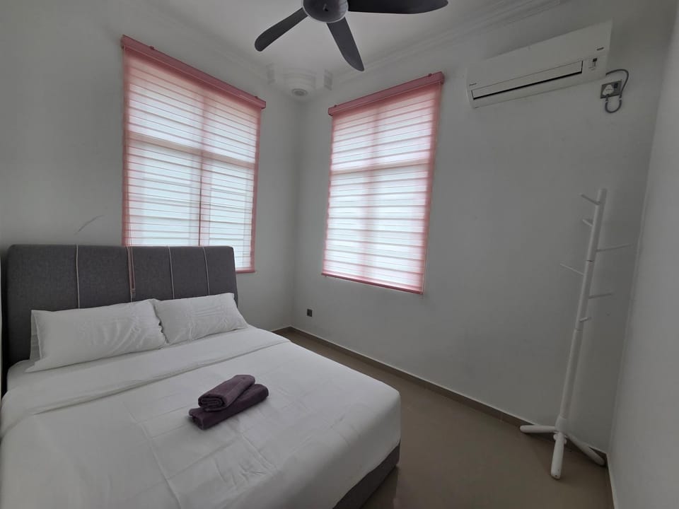 Seri Emerald Homestay House in Bayan Lepas