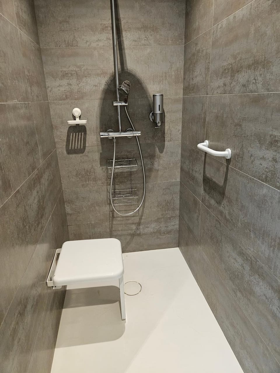 Bathroom, Living room