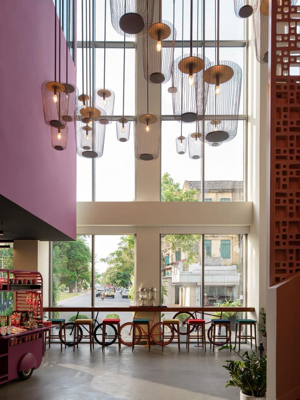 Restaurant/places to eat, Restaurant/places to eat, Banquet/Function facilities