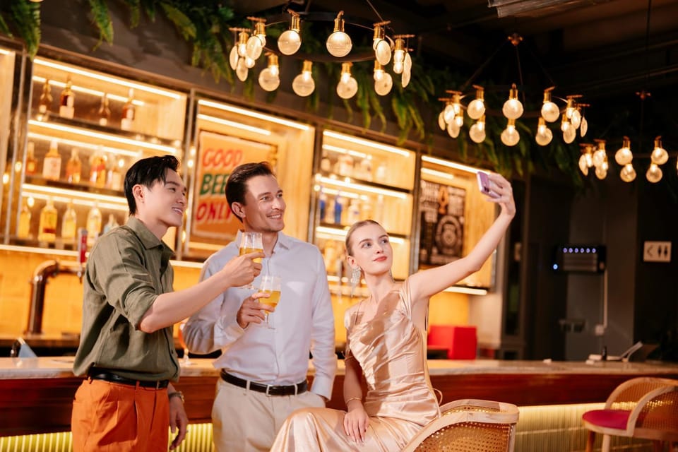 Lounge or bar