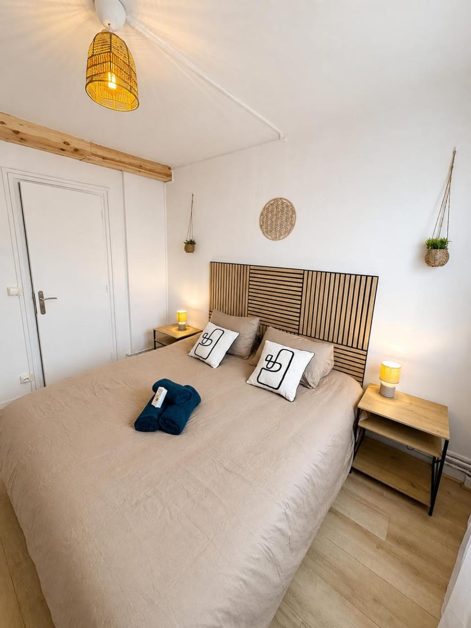 Bed, Photo of the whole room, Bedroom, towels, wardrobe