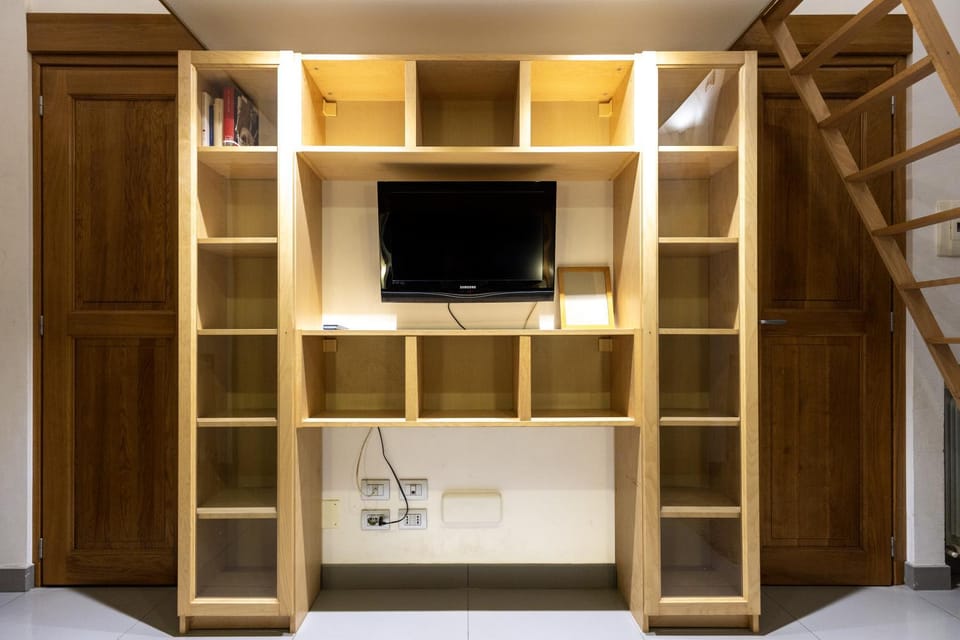 Communal lounge/ TV room, Library, TV and multimedia, Evening entertainment