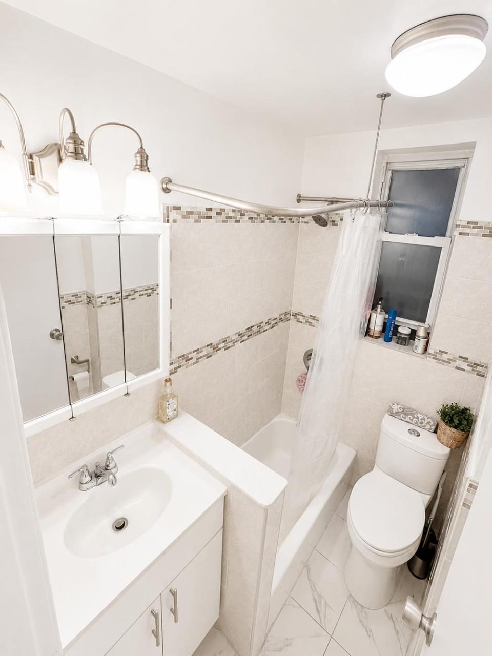 Shower, Toilet, Bathroom, Bath, towels