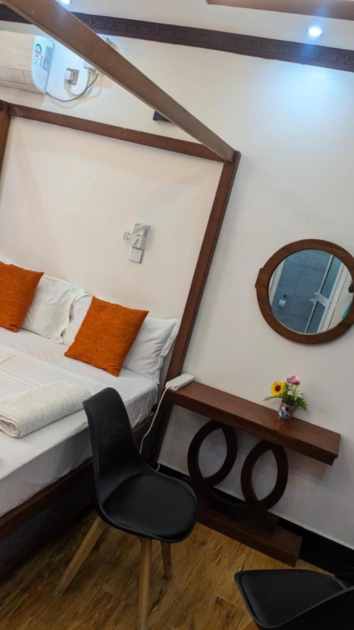 Califf Studio Apartment Bed and Breakfast in Mombasa County