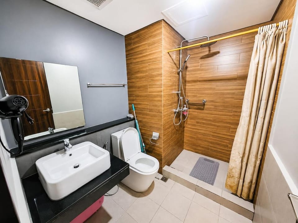 1BR Balcony Pet-Friendly Radiance Manila Bay Apartment hotel in Pasay