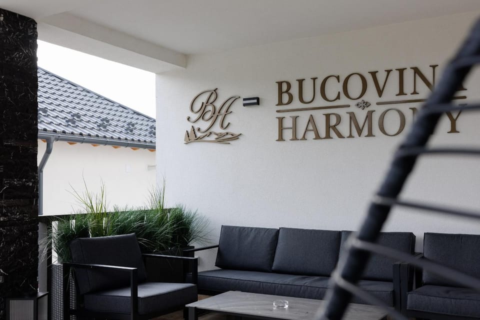 Seating area, Logo/Certificate/Sign