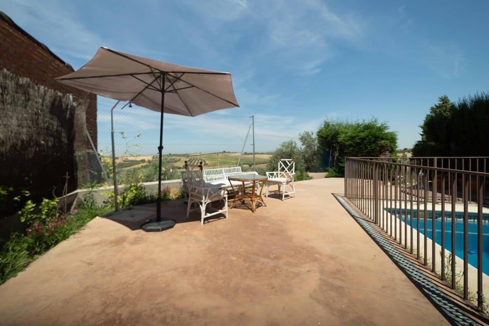 Property building, Balcony/Terrace, Living room