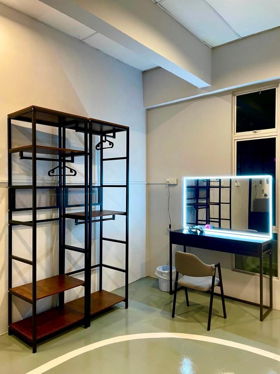 wardrobe