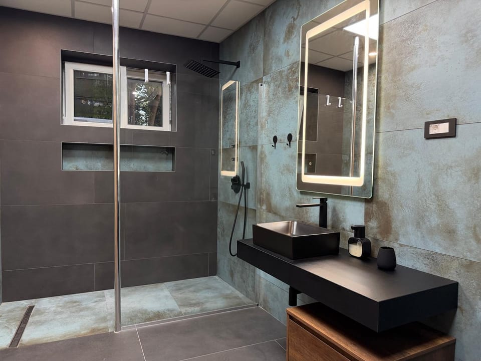 Modern 2BR Apartment in the City Center Apartment in Skopje