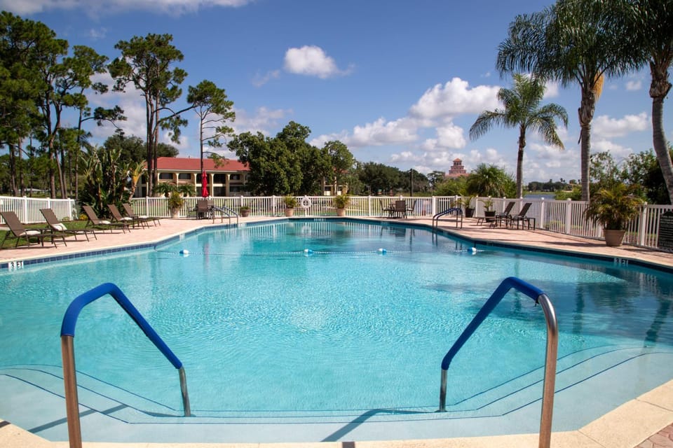 Pool view, Swimming pool, Swimming pool, sunbed