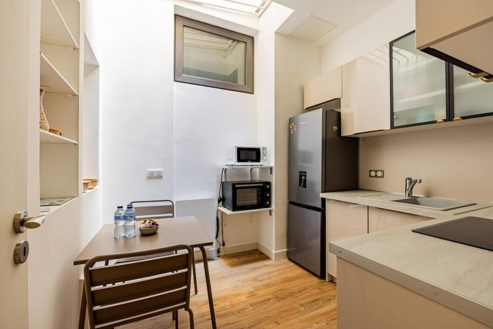 Mobility lease - Paris 11th - 2 bedrooms - Place de la Bastille Apartment in Paris