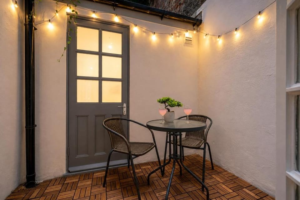 Garden, Balcony/Terrace, Dining area