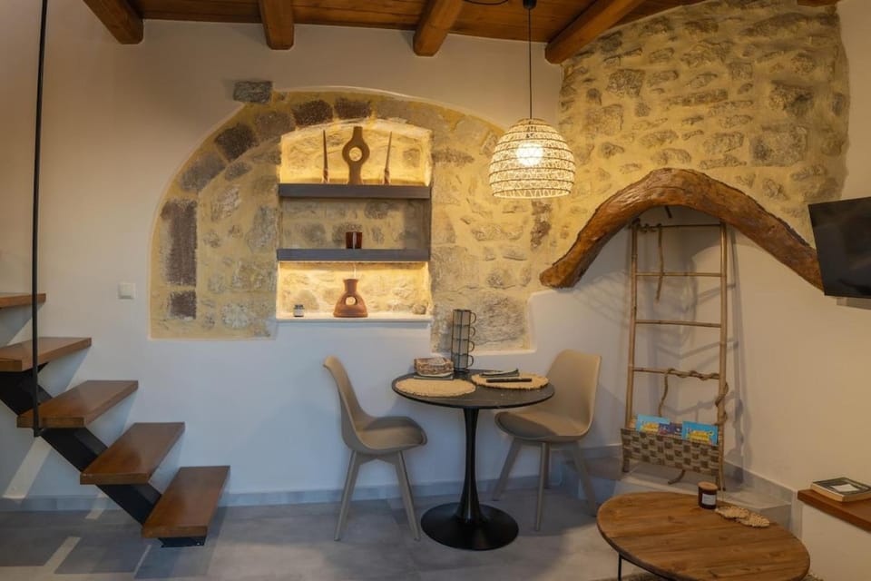 Chatzina 59 - Old Stone Maisonette near the sea Apartment in Crete Region