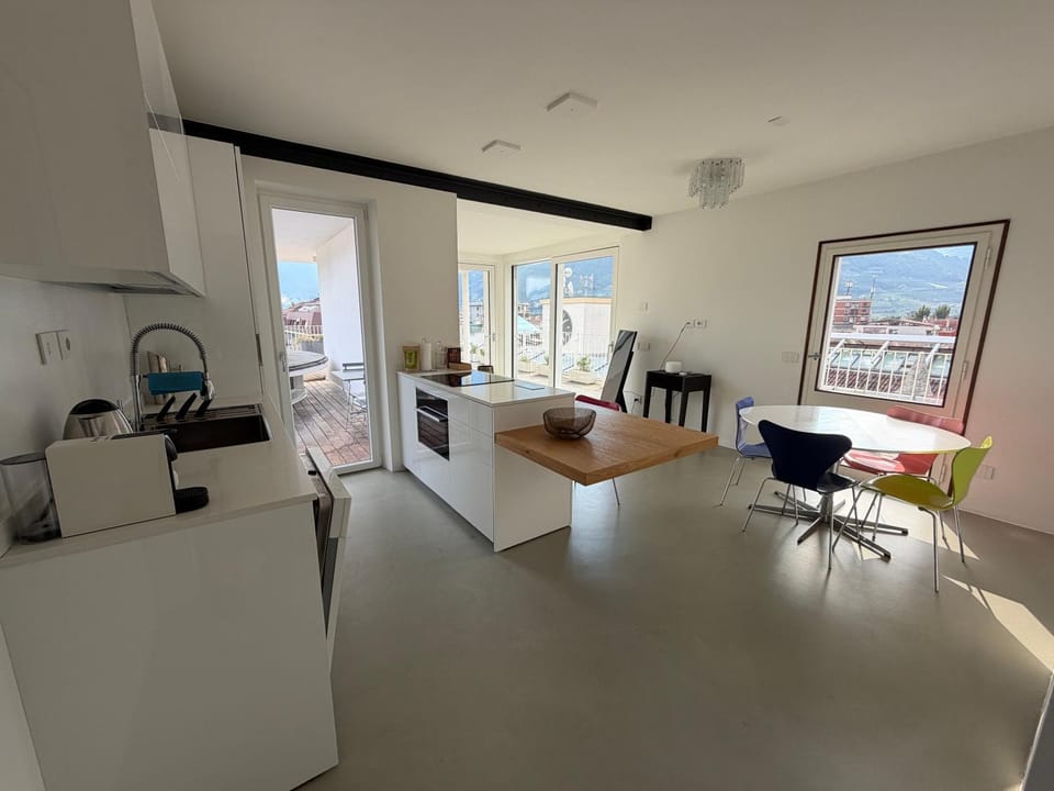 Kitchen or kitchenette, Living room, Dining area