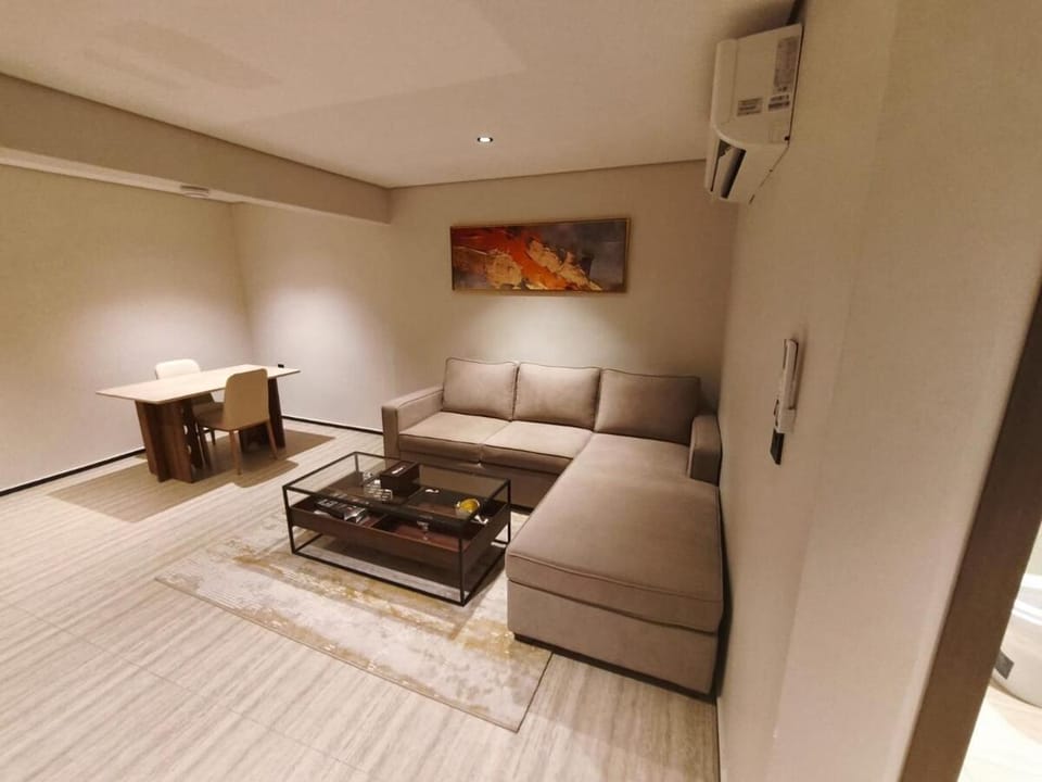 Luxury apartment with one bedroom and a living room, modern furnishings, full service, 11 m Apartment in Riyadh