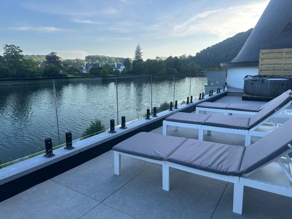 Balcony/Terrace, Lake view
