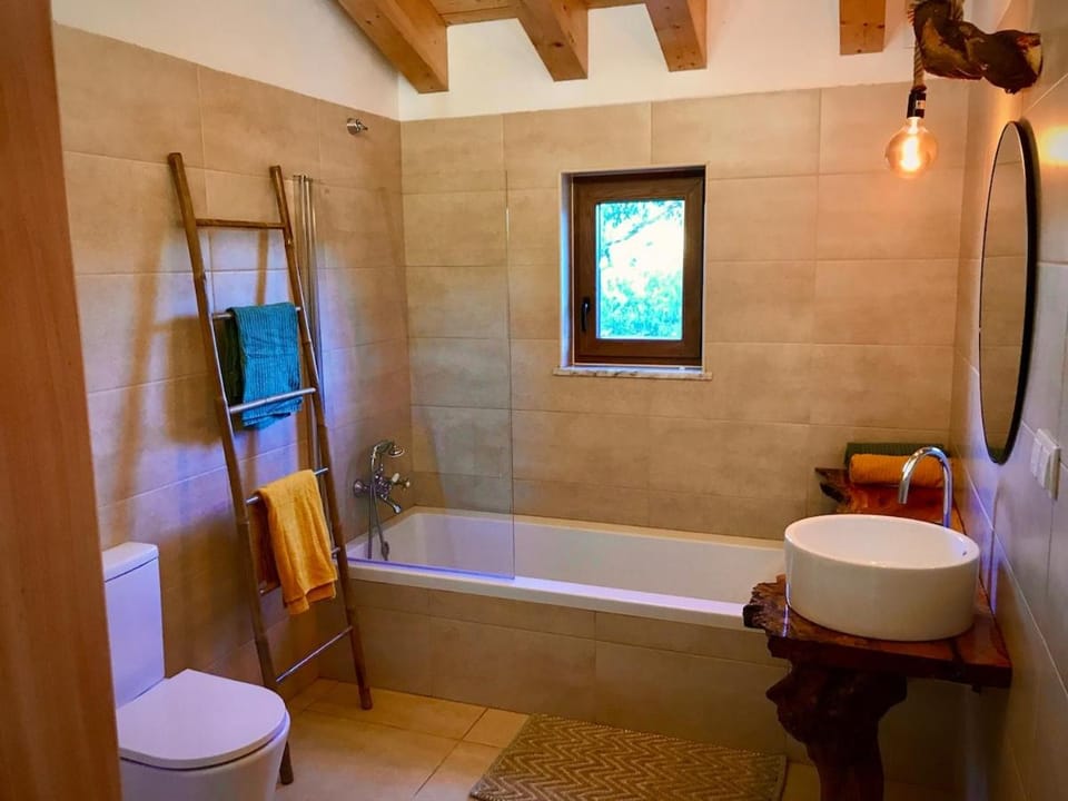 Shower, Bathroom, Bath, towels