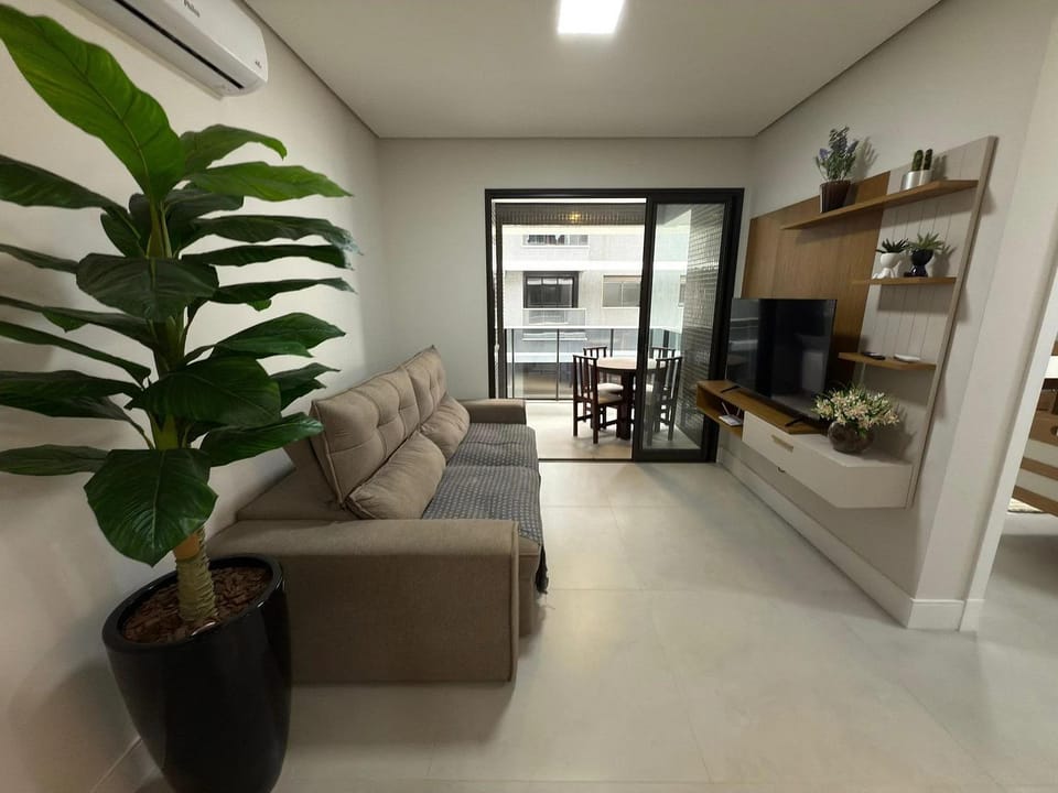 Apto moderno a 150m do mar Residencial Duetto Home Apartment in Florianopolis